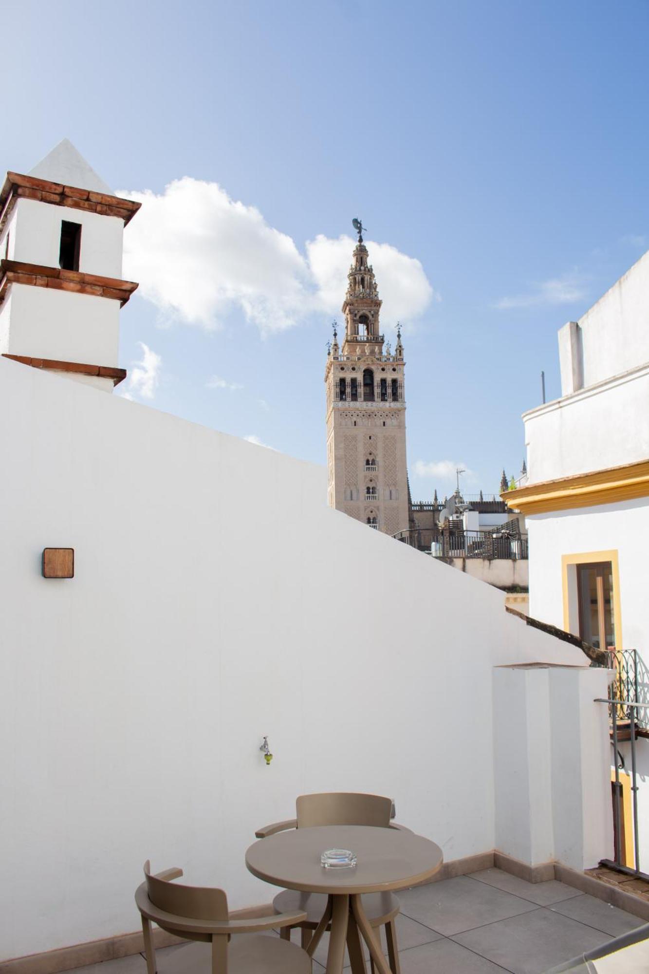Welldone Cathedral Apartment Seville